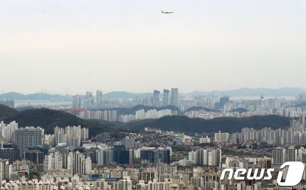 남산에서 보는 인천 앞바다