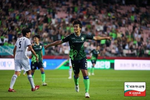 먹튀검증소 뉴스 이동국 멀티골' 전북, 대구에 2-1 역전승…선두 질주