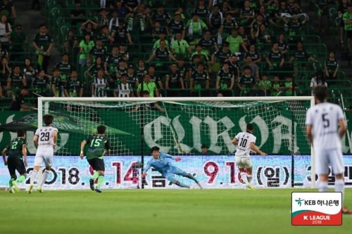 먹튀검증소 뉴스 이동국 멀티골' 전북, 대구에 2-1 역전승…선두 질주