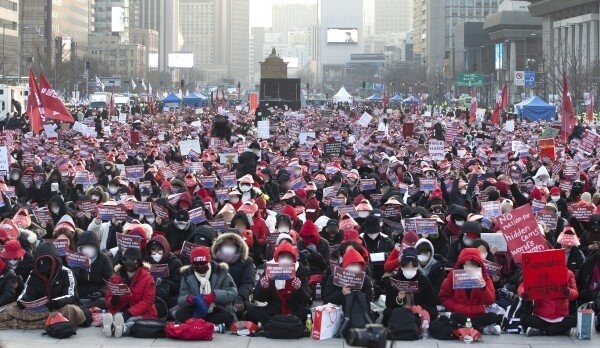 페미 시위가 11만명?