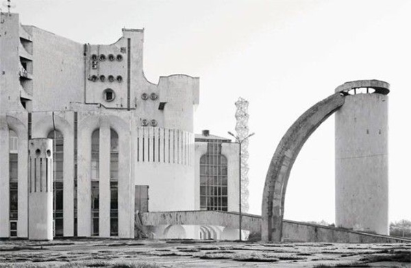 소련때 지어진 건축물들