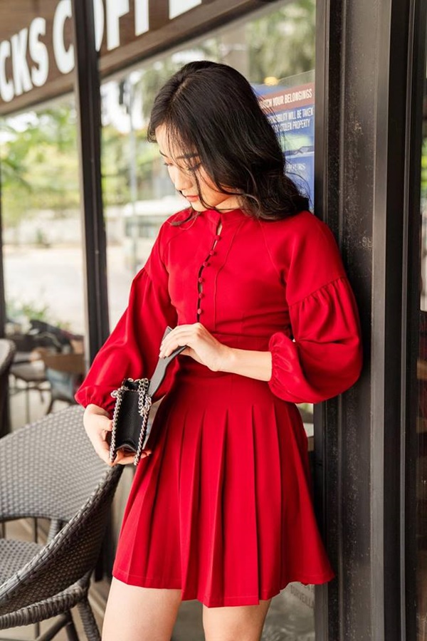 베트남의 붉은 드레스여인