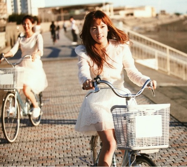 자전거 미녀