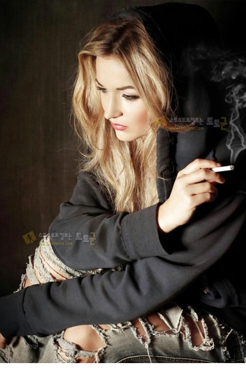 그녀의 담배연기 02