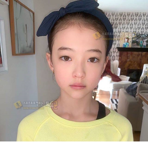 인스타그램 팔로우 310만 10살 모델의 ㅎㄷㄷ한 미모