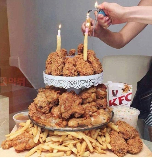 KFC 생일케이크
