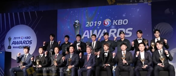 먹튀검증 토토군 스포츠 뉴스 KBO, 2020년 보류 선수 528명 공시…롯데 58명으로 최다