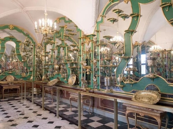 먹튀검증소 유머 독일 작센 박물관의 18세기 보물 도난 사건