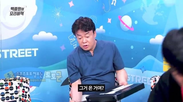 먹튀검증 토토군 유머 실버 버튼 골드버튼 두개 동시에 받은 유튜버