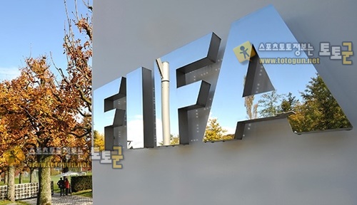 먹튀검증 토토군 스포츠 뉴스 코로나19로 카타르 월드컵도 연기?... FIFA 내부서 검토