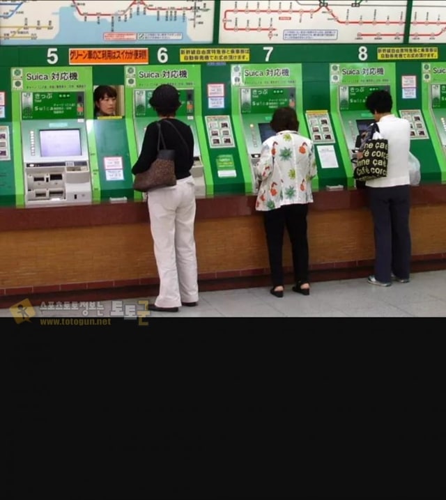 먹튀검증 토토군 유머 일본 전철역의 친절한(?) 고객 안내 시스템