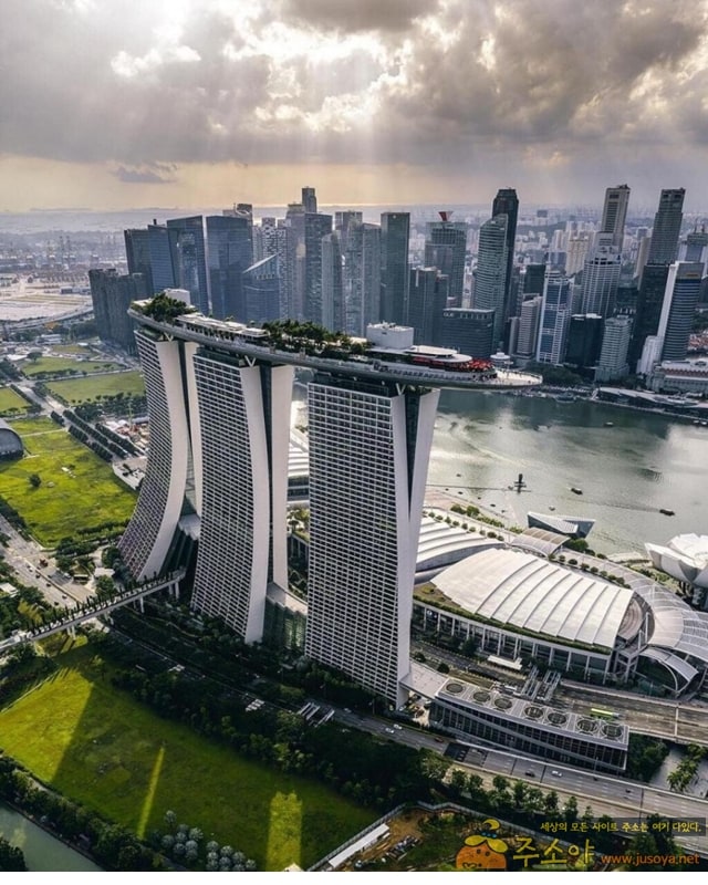 주소야 유머 싱가포르의 특이한 건물들