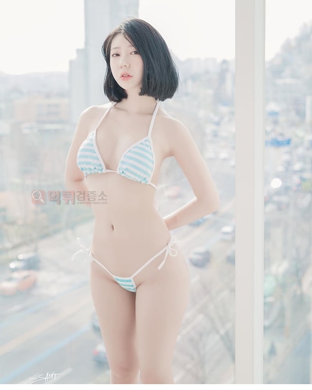 먹튀검증소 포토 모델녀의 섹시 피지컬
