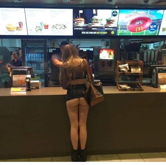 맥도날드 노출녀
