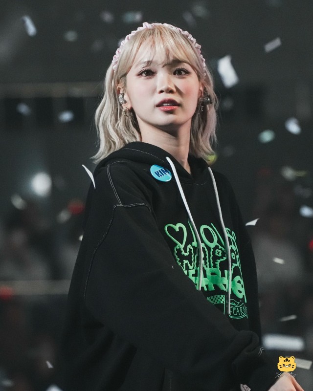 르세라핌 끼쟁이 리더 김채원