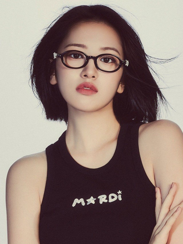 아이브 안유진 길죽길죽 데님 화보