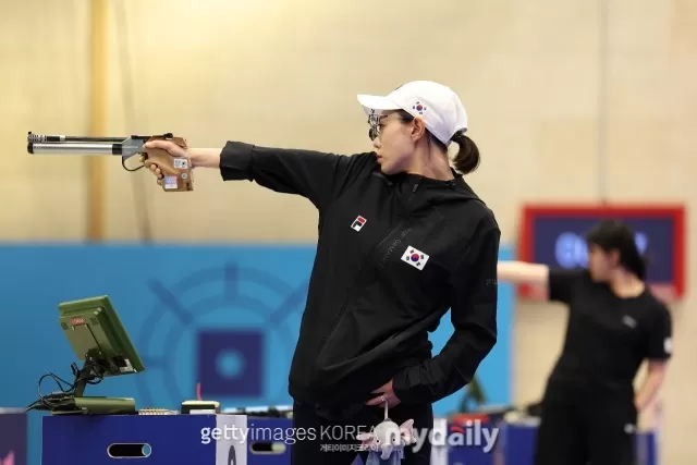 명불허전! '2024 파리올림픽 사격 스타' 김예지, 대회 신기록 은메달+단체전 금메달